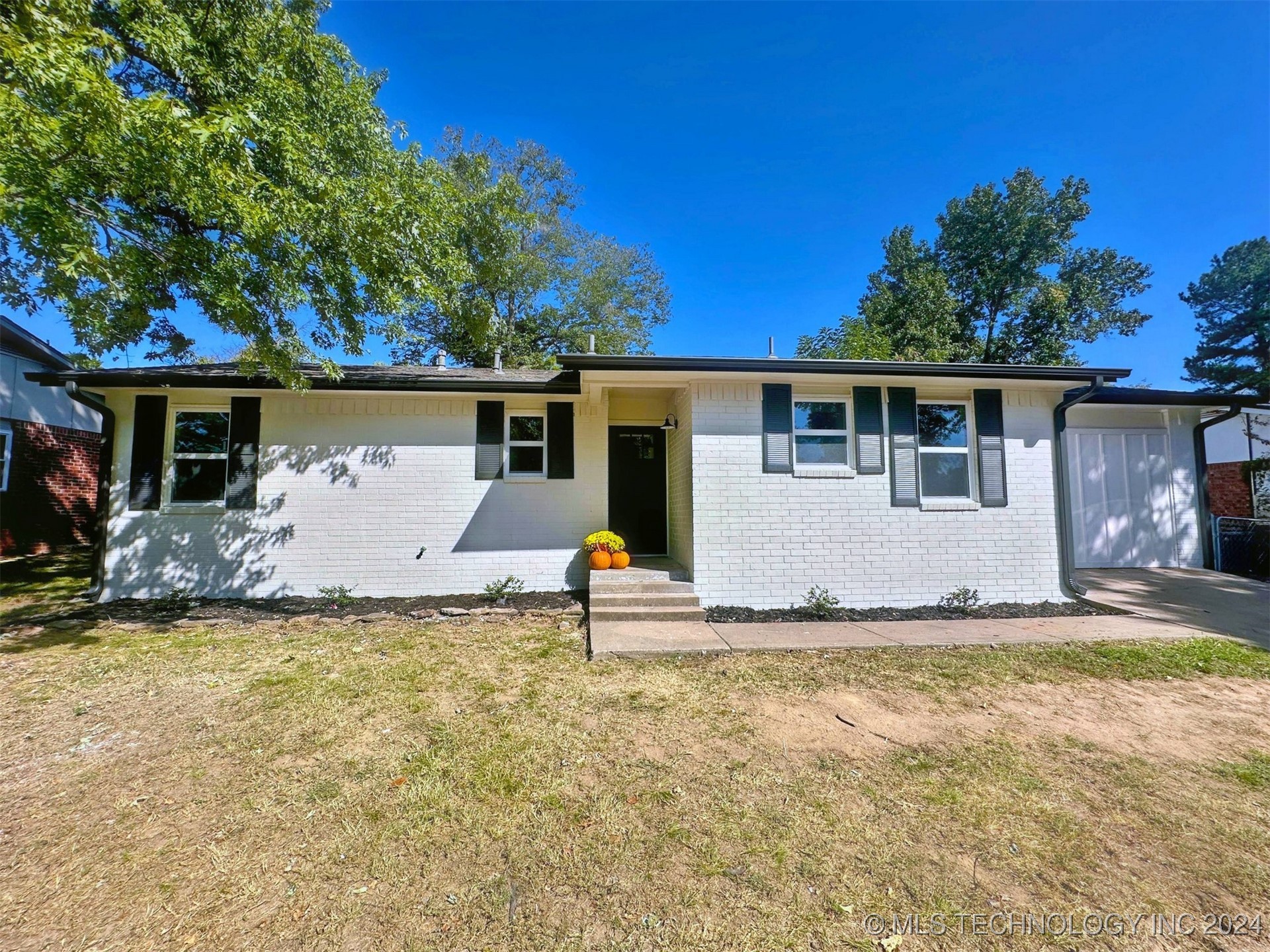 Dogwood Dr, Tahlequah, OK 74464