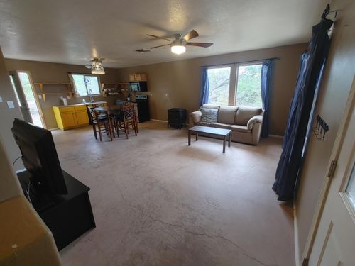 170 El Cerro Loop, Los Lunas, NM, 87031-7144 | Card Image
