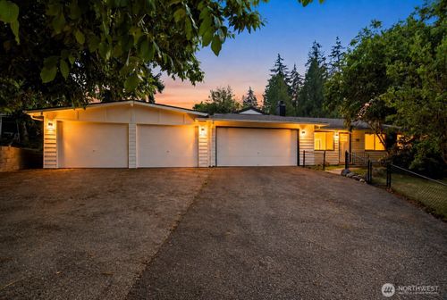 853 S 306th St, Federal Way, WA, 98003-4139 | Card Image