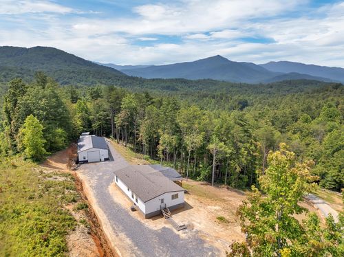 3232 Shelby Way, Hartford, TN, 37753-2444 | Card Image