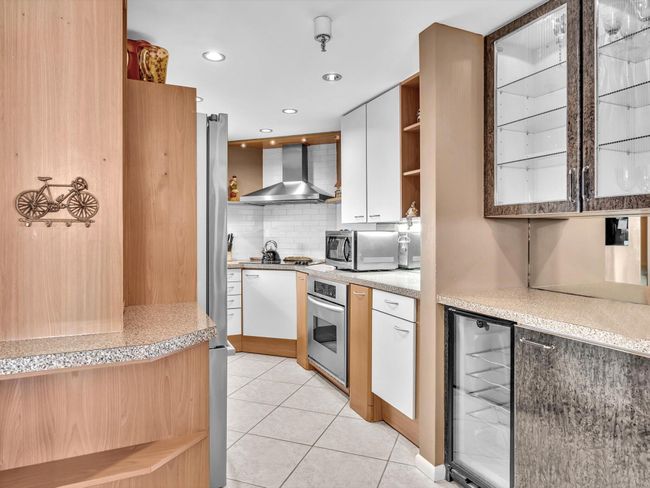 APT-605 - 4505 S Ocean Blvd, Condo with 2 bedrooms, 2 bathrooms and null parking in Highland Beach FL | Image 23