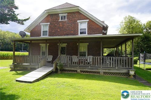 3065 Quarry St, Coplay, PA, 18037-2051 | Card Image