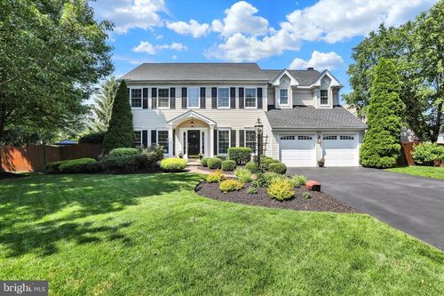 3930 Liz Cir, DOYLESTOWN, PA, 18902-6233 | Card Image