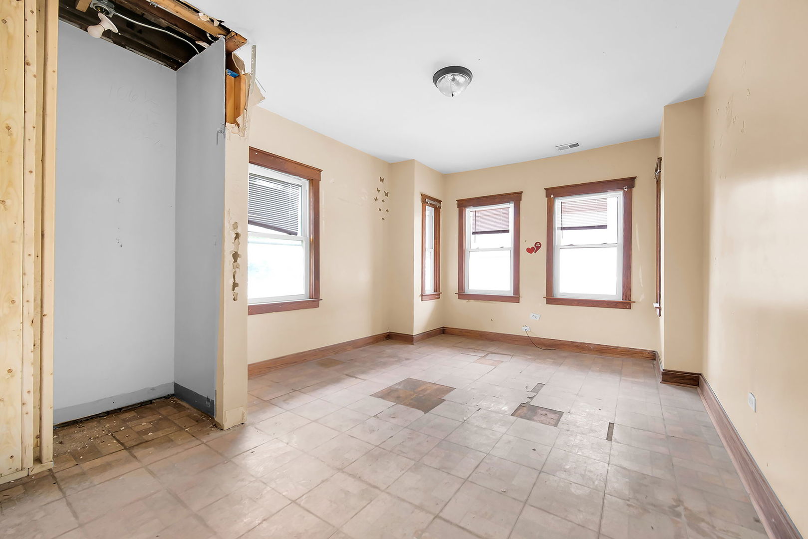 Commercial Sale in Chicago