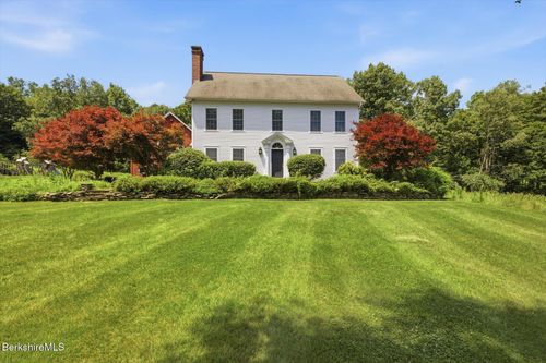 365 Oblong Rd, Williamstown, MA, 01267-3301 | Card Image