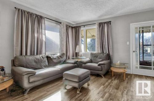 11245 69 St Nw, Edmonton, AB, T5B1R6 | Card Image