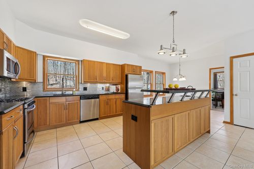 27 Krieger Rd, Fort Montgomery, NY, 10922-7730 | Card Image