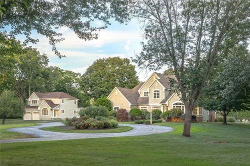 50 Kenyon Ave, East Greenwich, RI, 02818-2904 | Card Image