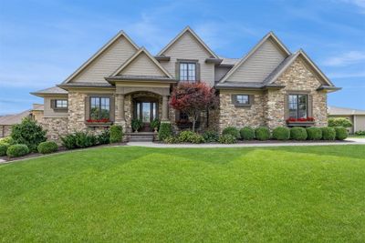 8500 Brook Ridge Drive, Home with 5 bedrooms, 3 bathrooms and null parking in Johnston IA | Image 1