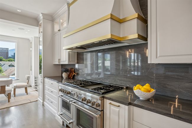 2210 Boll St, House other with 3 bedrooms, 5 bathrooms and null parking in Dallas TX | Image 19