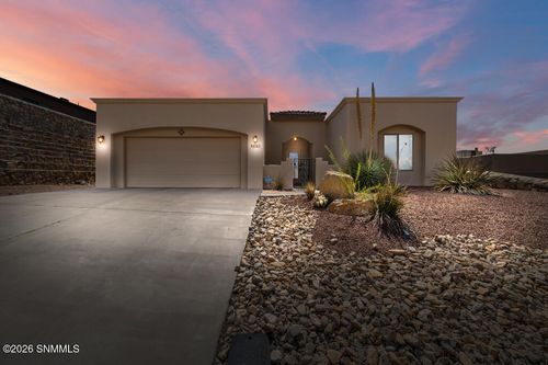 2561 Desert Cove Pl, Las Cruces, NM, 88011-1652 | Card Image
