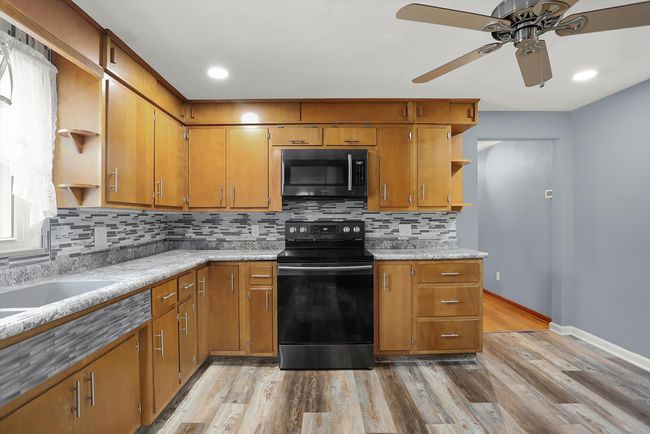 2220 E 7 Th St, House other with 2 bedrooms, 2 bathrooms and null parking in Anderson IN | Image 13