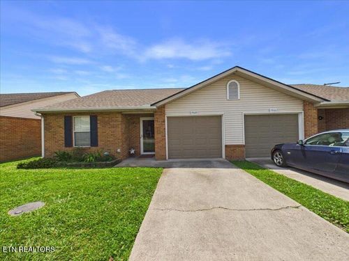 7929 Dighton Way, Powell, TN, 37849-3495 | Card Image