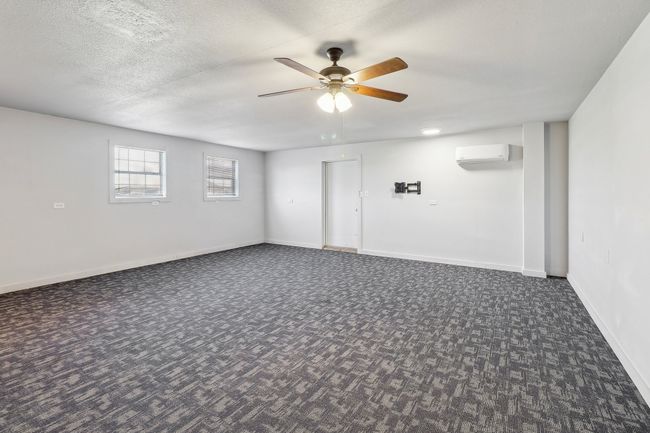 Carpeted room in Outbuilding | Image 29