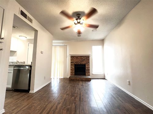 apt-325-9520 Royal Ln, Dallas, TX, 75243-7623 | Card Image