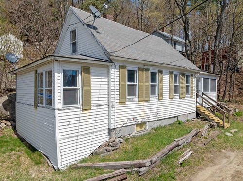 6 Alpine Ct, Sunapee, NH, 03782-2703 | Card Image