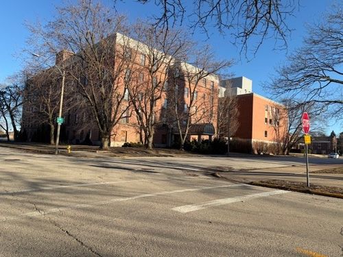 239 S Cherry St, Galesburg, IL, 61401-4911 | Card Image