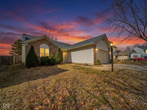 12330 Blue Springs Ln, Fishers, IN, 46037-4053 | Card Image