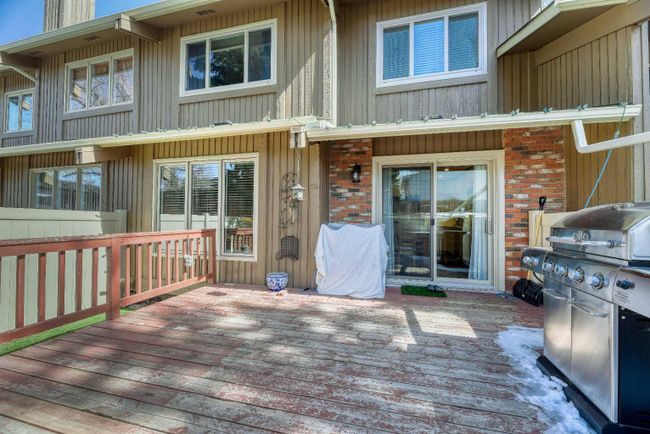 55 - 10001 Brookpark Boulevard Sw, Home with 3 bedrooms, 1 bathrooms and 2 parking in Calgary AB | Image 25