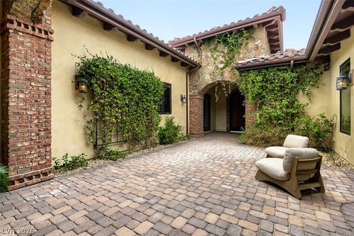 9707 Dream Brook Ct, Las Vegas, NV, 89149-1112 | Card Image