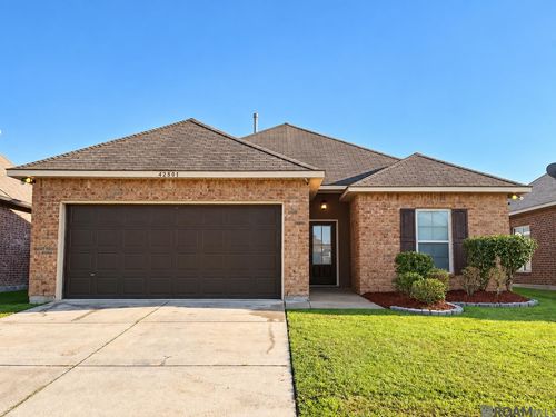 42501 Pebblestone Ave, Prairieville, LA, 70769-6461 | Card Image
