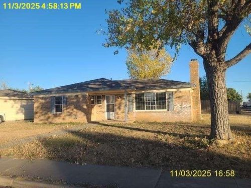 981 Cinderella Dr, Pampa, TX, 79065-2729 | Card Image