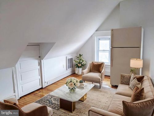 fl-3rd-410 E Roosevelt Blvd, PHILADELPHIA, PA, 19120-4011 | Card Image