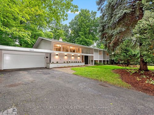 1847 Will Scarlett Dr, Mississauga, ON, L5K1J6 | Card Image