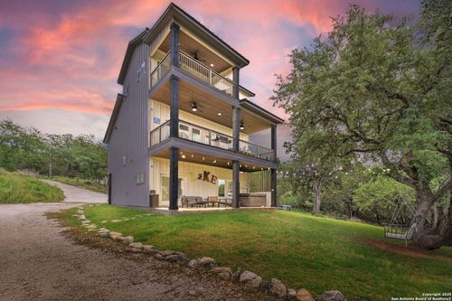2488 Waterfront Park Dr, Canyon Lake, TX, 78133-6108 | Card Image
