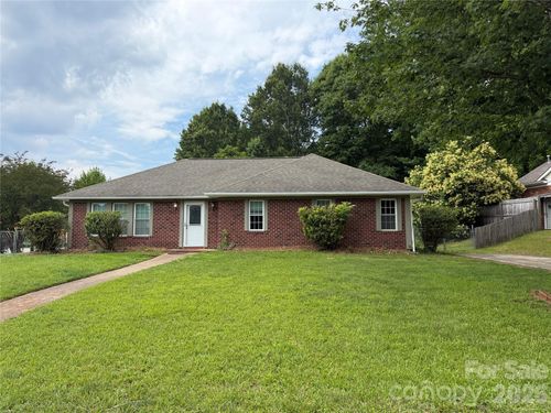 7101 Riding Trail Rd, Charlotte, NC, 28212-4601 | Card Image