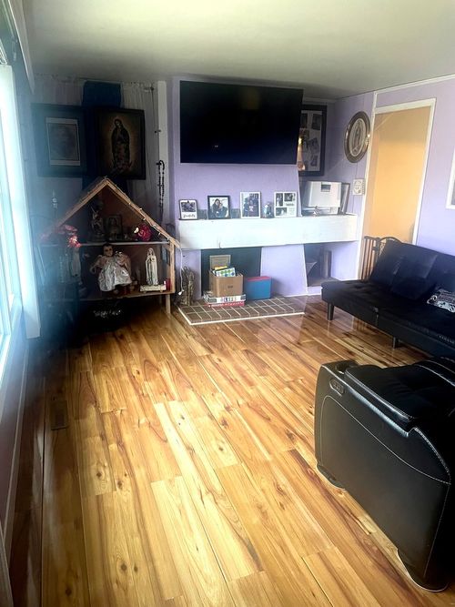 1852 Center Dr, Carpentersville, IL, 60110-2129 | Card Image