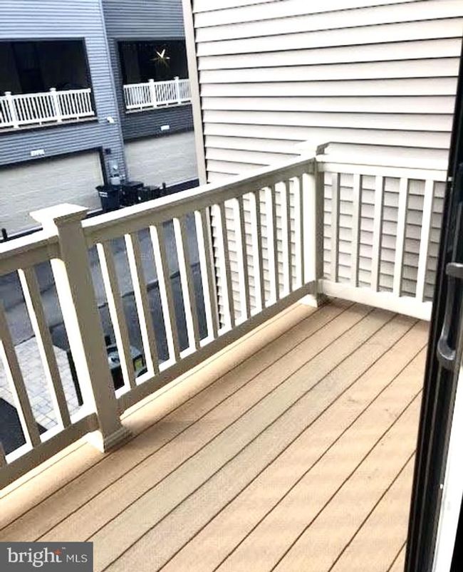 22370 Lucas Ter, Townhouse with 3 bedrooms, 4 bathrooms and null parking in ASHBURN VA | Image 11