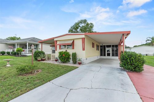 805 Royal Palm Ave, LADY LAKE, FL, 32159-2344 | Card Image