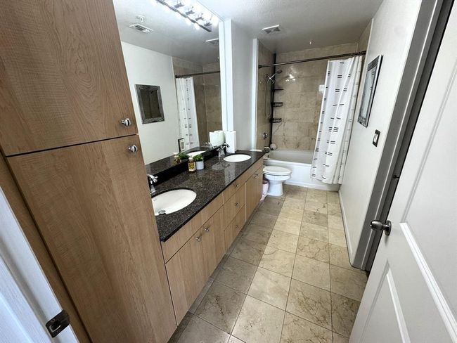 Primary Bath | Image 25