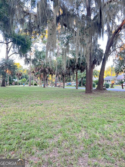 704 & 706 Palm Ave, Brunswick, GA, 31523-1543 | Card Image