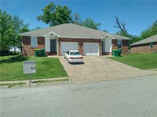 335 Graystone Cir, Centerton, AR, 72719-8956 | Card Image