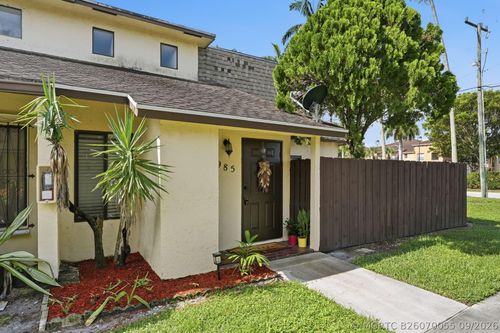 2985-2985 Genoa Pl, West Palm Beach, FL, 33406-5860 | Card Image