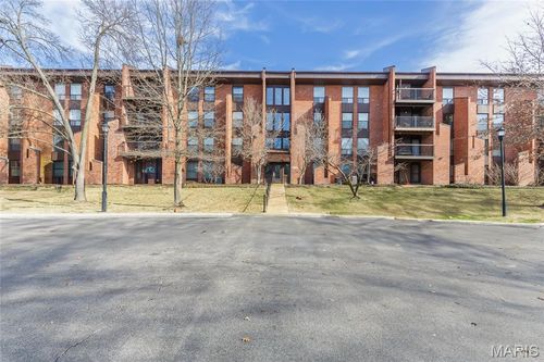 201-585 Coeur De Royale Dr, Saint Louis, MO, 63141-6914 | Card Image
