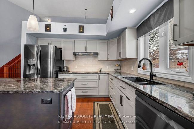48 Settler's Ridge Way, House other with 4 bedrooms, 3 bathrooms and 4 parking in Nepean ON | Image 11
