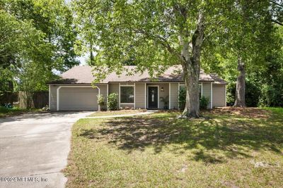 1830 Blarney Circle, House other with 3 bedrooms, 2 bathrooms and null parking in Middleburg FL | Image 2