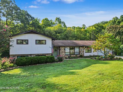 135 Terisu Cir, Powell, TN, 37849-7151 | Card Image