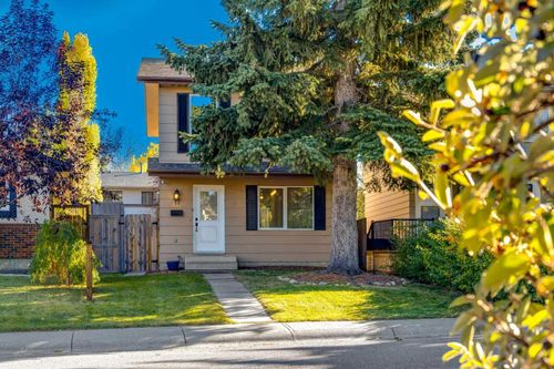 17 Sunvale Cres Se, Calgary, AB, T2X2T1 | Card Image