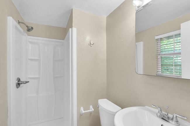 214 Hill Ln, House other with 3 bedrooms, 2 bathrooms and null parking in Red Oak TX | Image 23