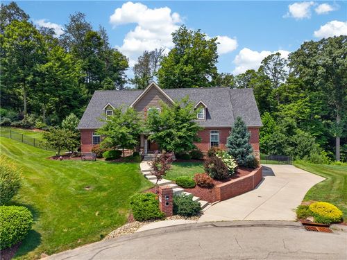 111 Whispering Heights Ln, Venetia, PA, 15367-3008 | Card Image