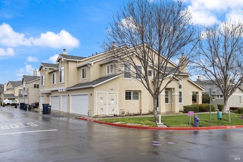 unit-4-330 Windward Cmn, Livermore, CA, 94551-7517 | Card Image