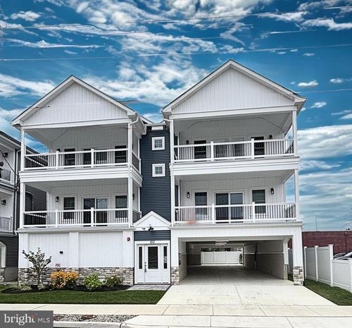 102-150 E Lincoln Ave, Wildwood, NJ, 08260-6108 | Card Image