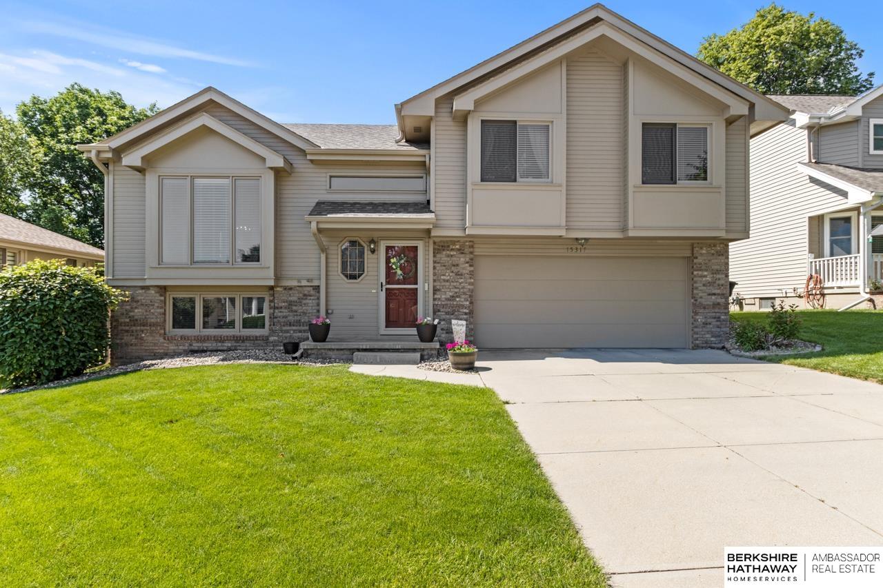 Howe St, Omaha, NE 68144