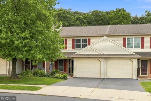 366 Crosswinds Dr, LITITZ, PA, 17543-7820 | Card Image