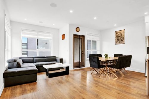 11-7177 194a St, Surrey, BC, V4N6V6 | Card Image