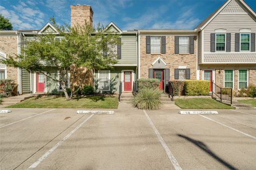 111 Churchill Ln, Euless, TX, 76039-4212 | Card Image